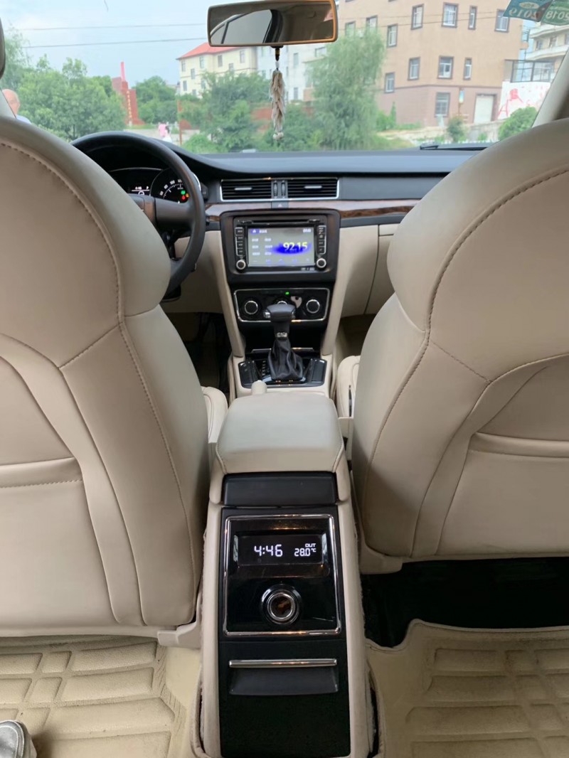 13年斯柯达昊锐