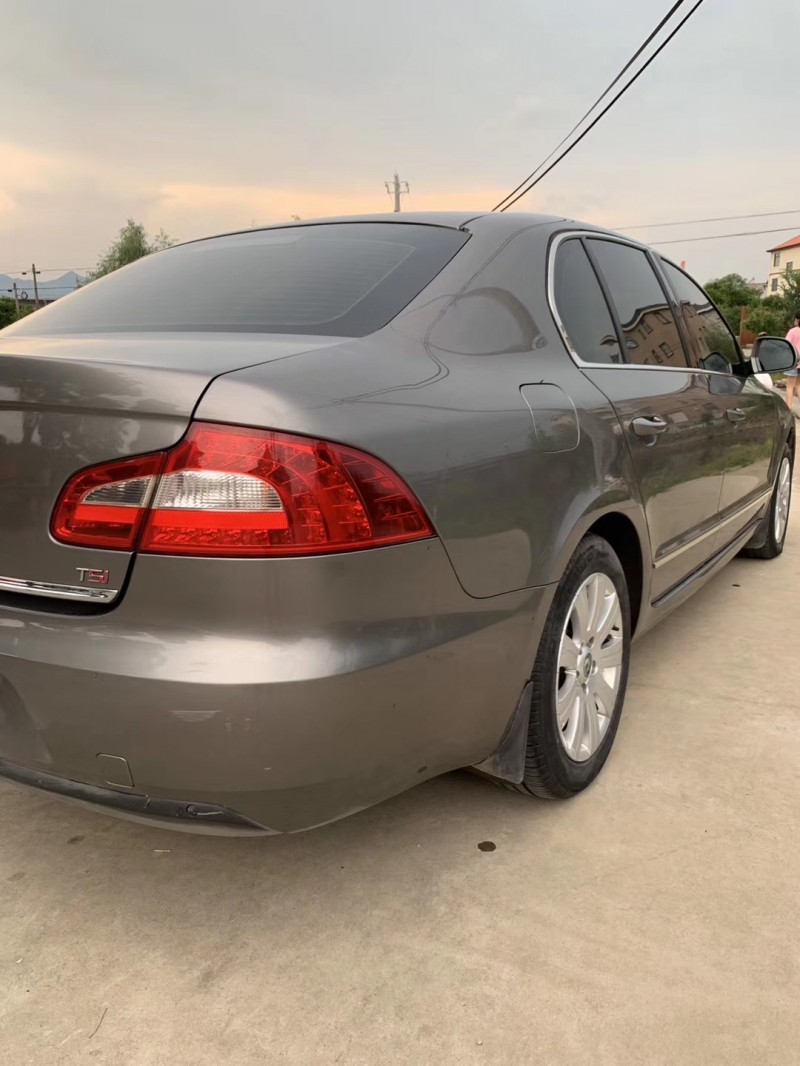 13年斯柯达昊锐