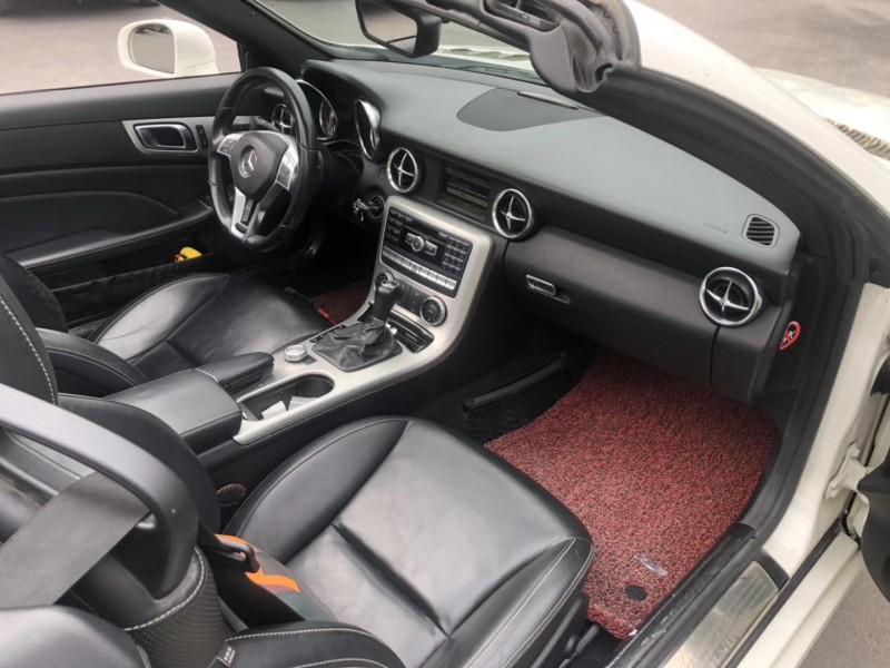 12年奔驰SLK