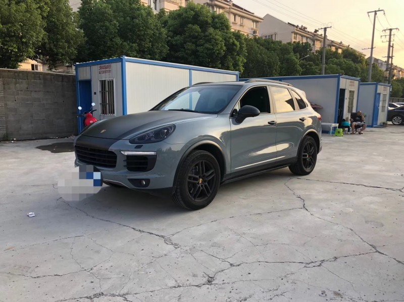 16年保时捷卡宴