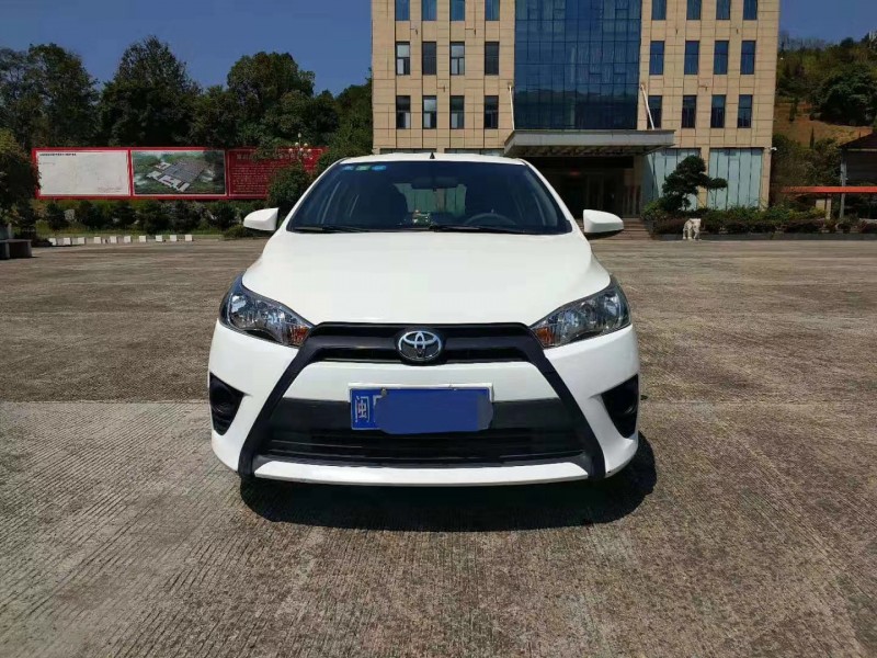 15年丰田YARiS L 致炫