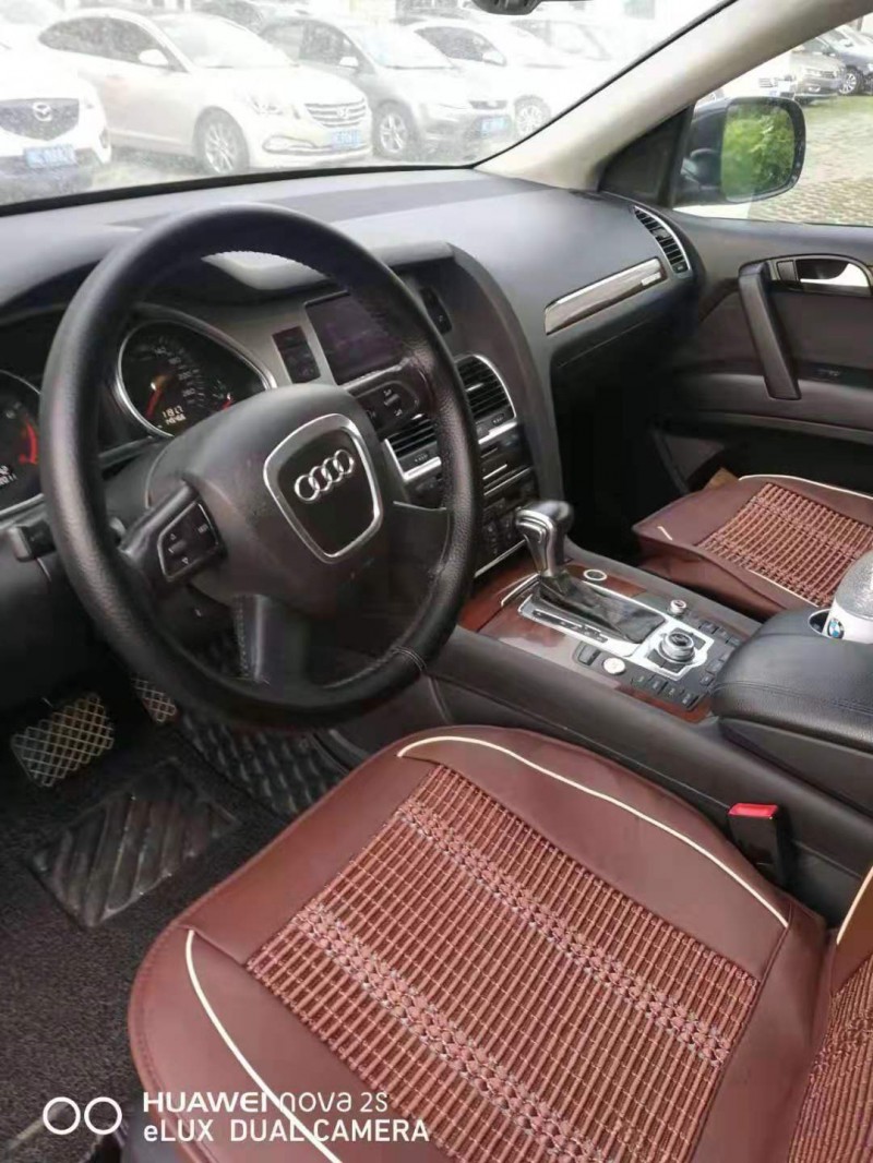 12年奥迪Q7