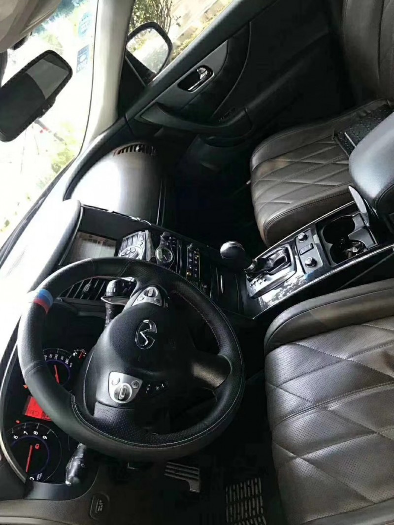 11年英菲尼迪FX35