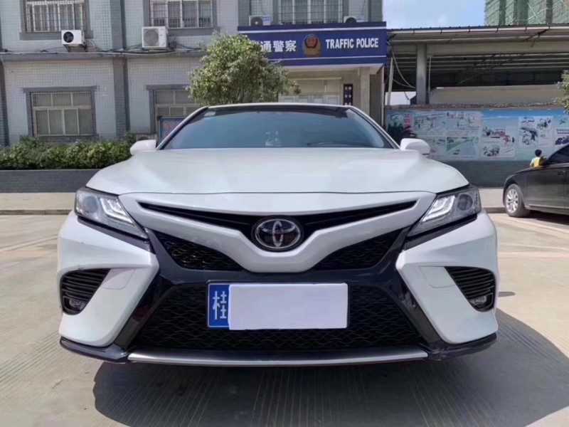 18年丰田凯美瑞