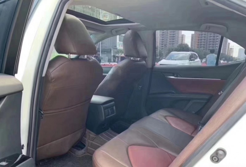 18年丰田凯美瑞