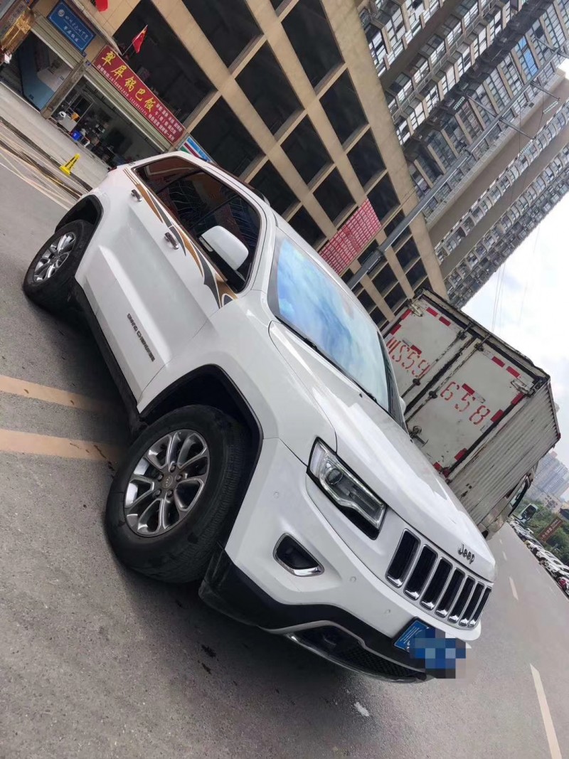 14年Jeep大切诺基