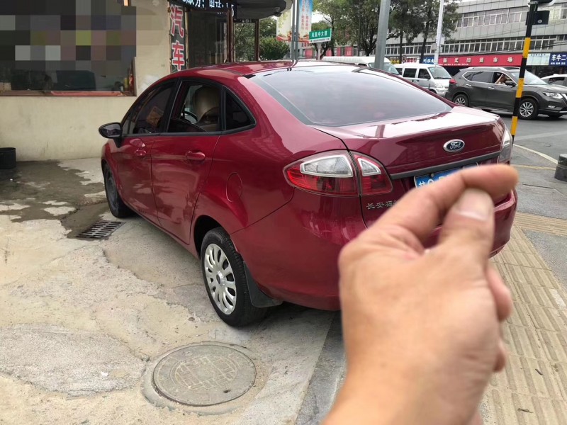 12年福特嘉年华