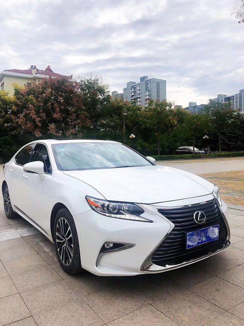 16年雷克萨斯ES