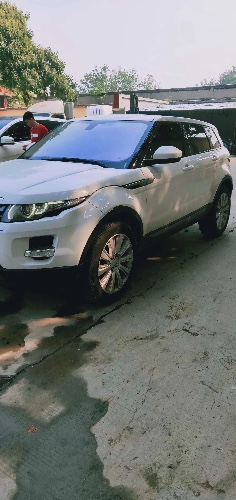 16年路虎揽胜极光