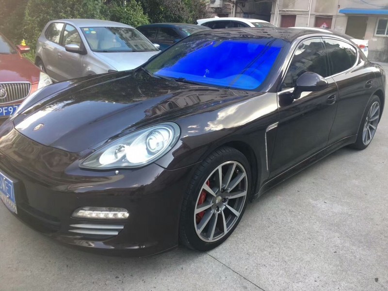 11年保时捷帕拉梅拉