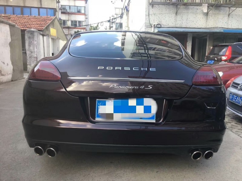 11年保时捷帕拉梅拉