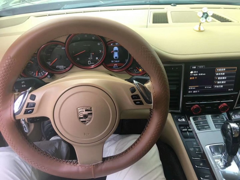 11年保时捷帕拉梅拉