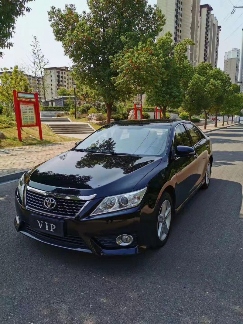 13年丰田凯美瑞