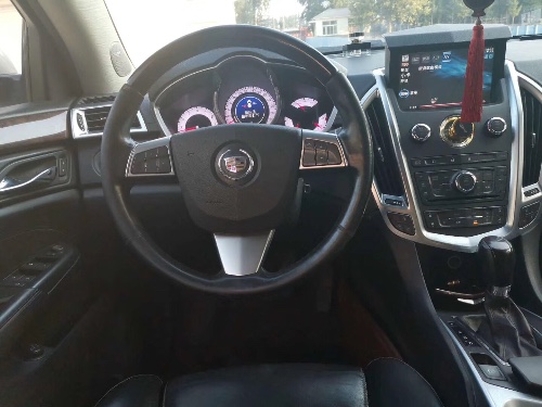 13年凯迪拉克SRX