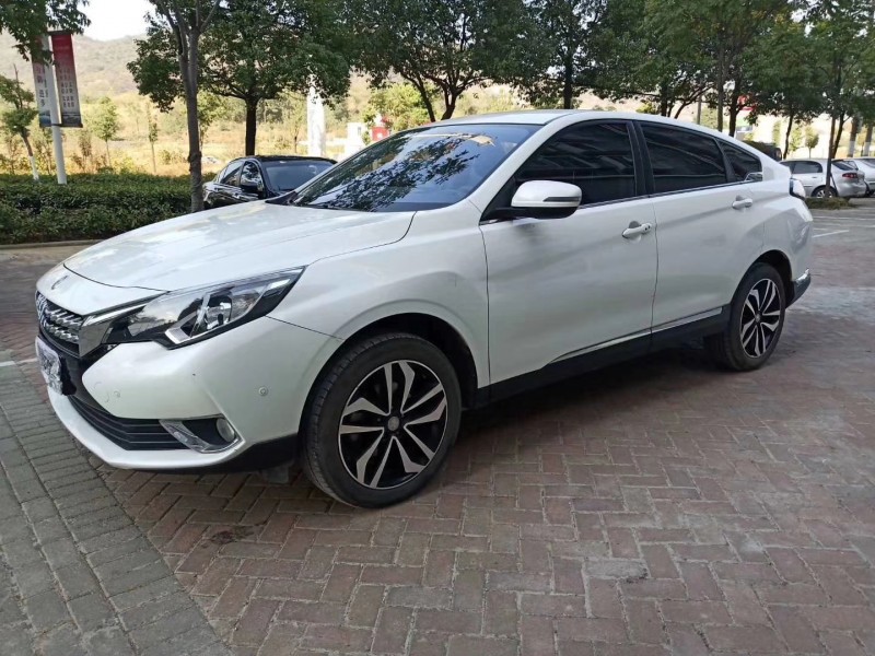 17年启辰T90