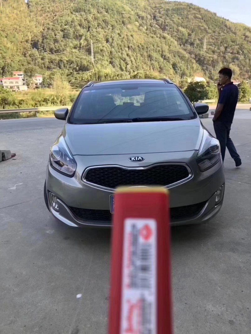 13年起亚佳乐