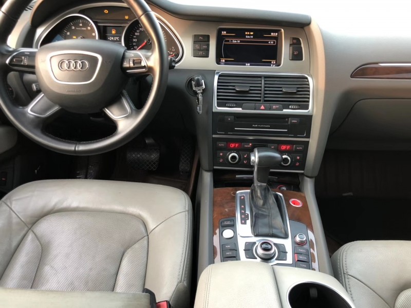 12年奥迪Q7
