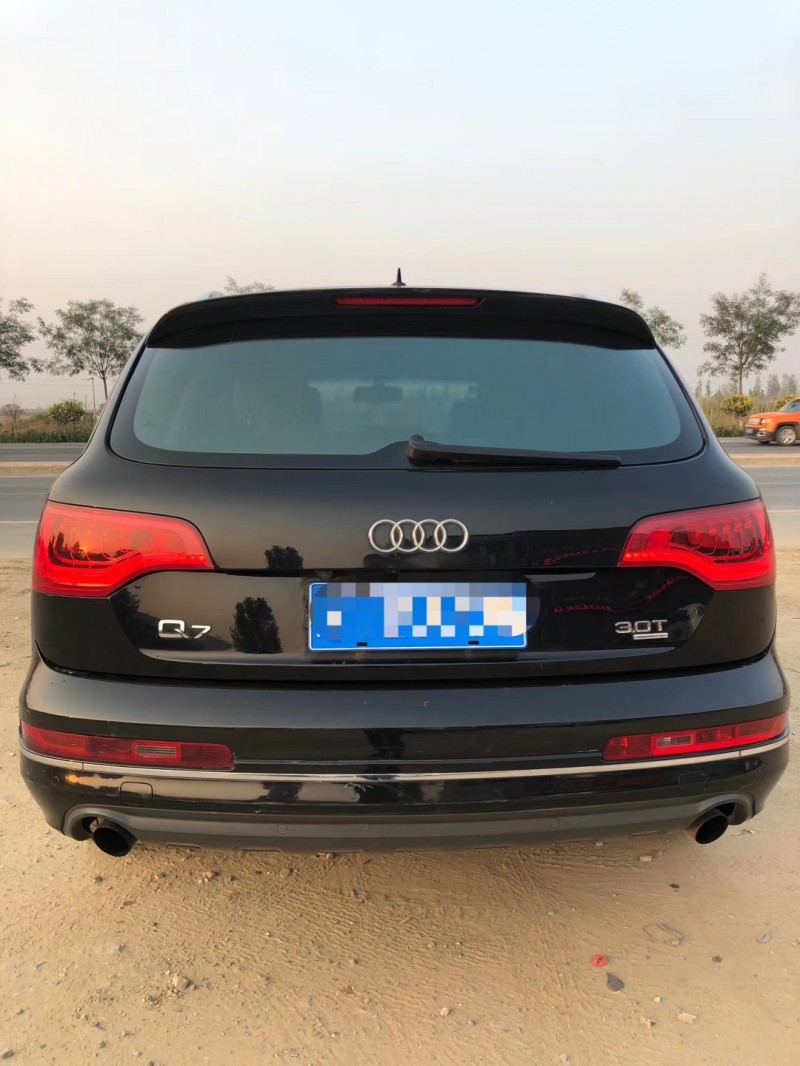 12年奥迪Q7