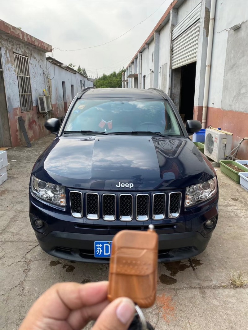 13年Jeep指南者