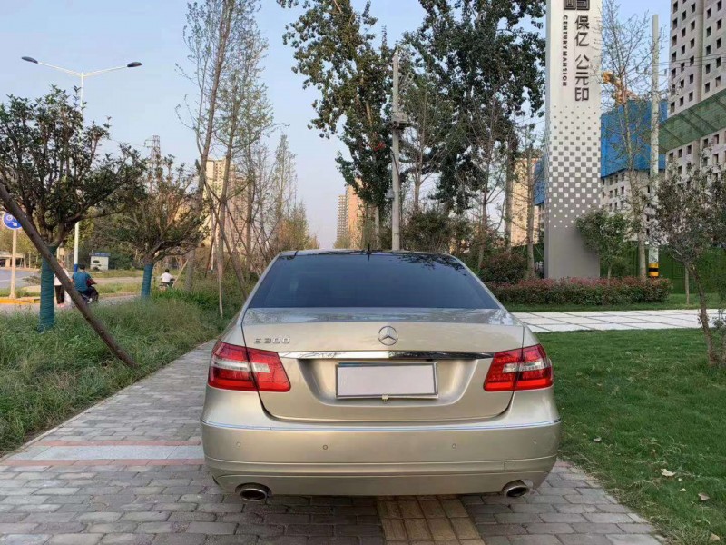 11年奔驰E