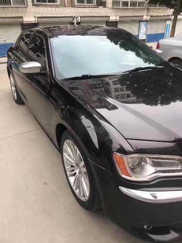 13年克莱斯勒300C