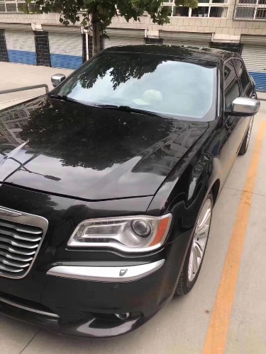 13年克莱斯勒300C