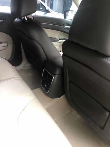 13年克莱斯勒300C