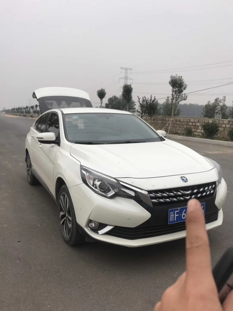 17年启辰T90