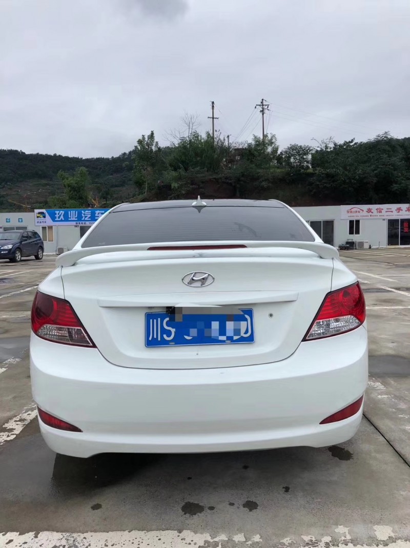 13年现代瑞纳