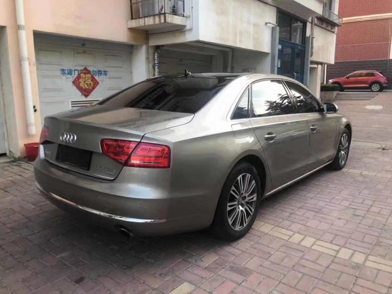 14年奥迪A8L