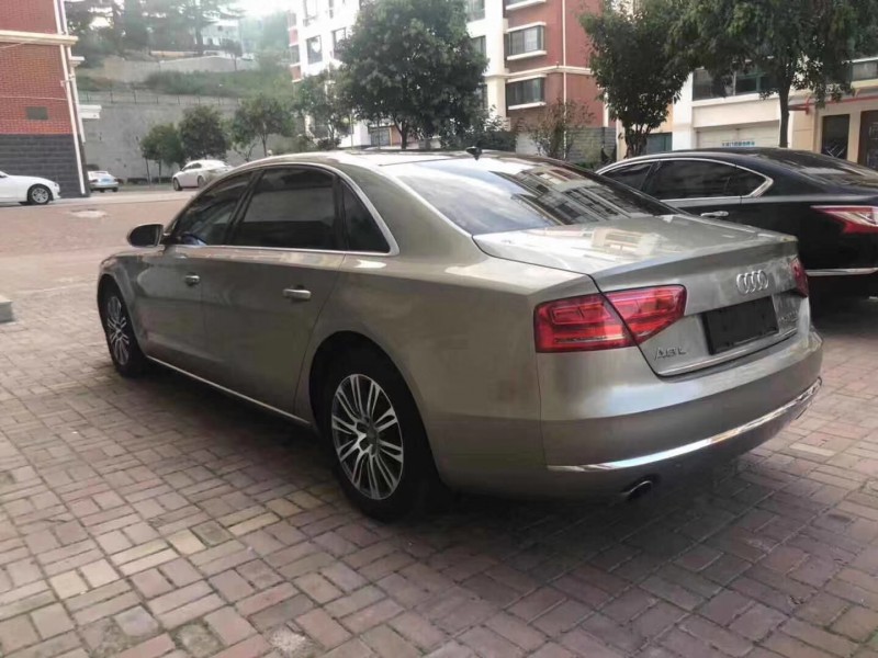 14年奥迪A8L