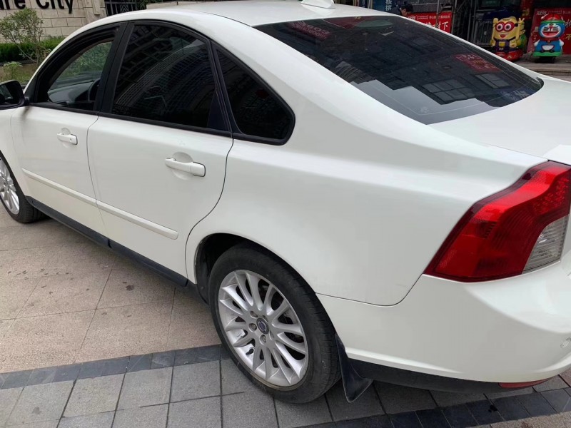12年沃尔沃S40
