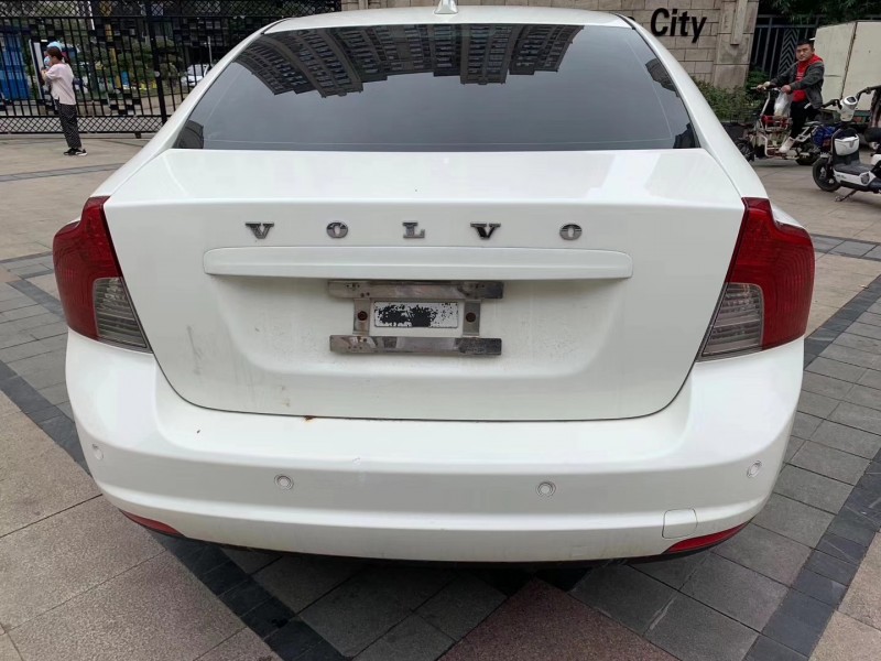 12年沃尔沃S40