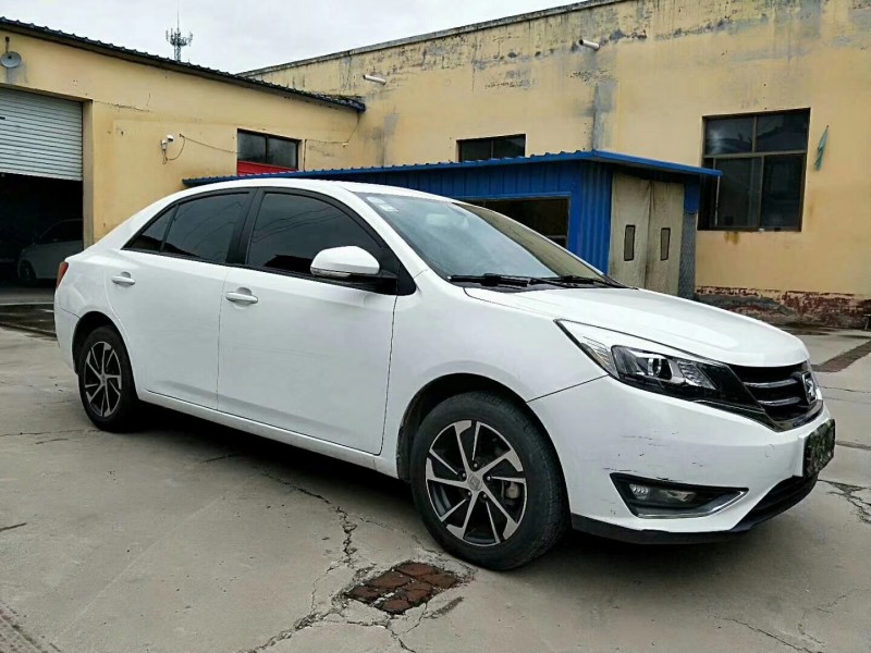 18年众泰Z360