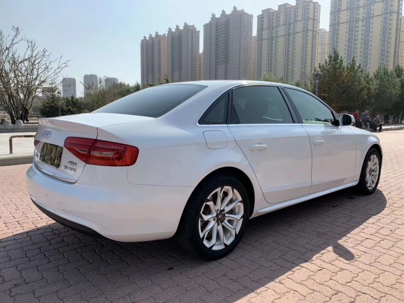 15年奥迪A4L