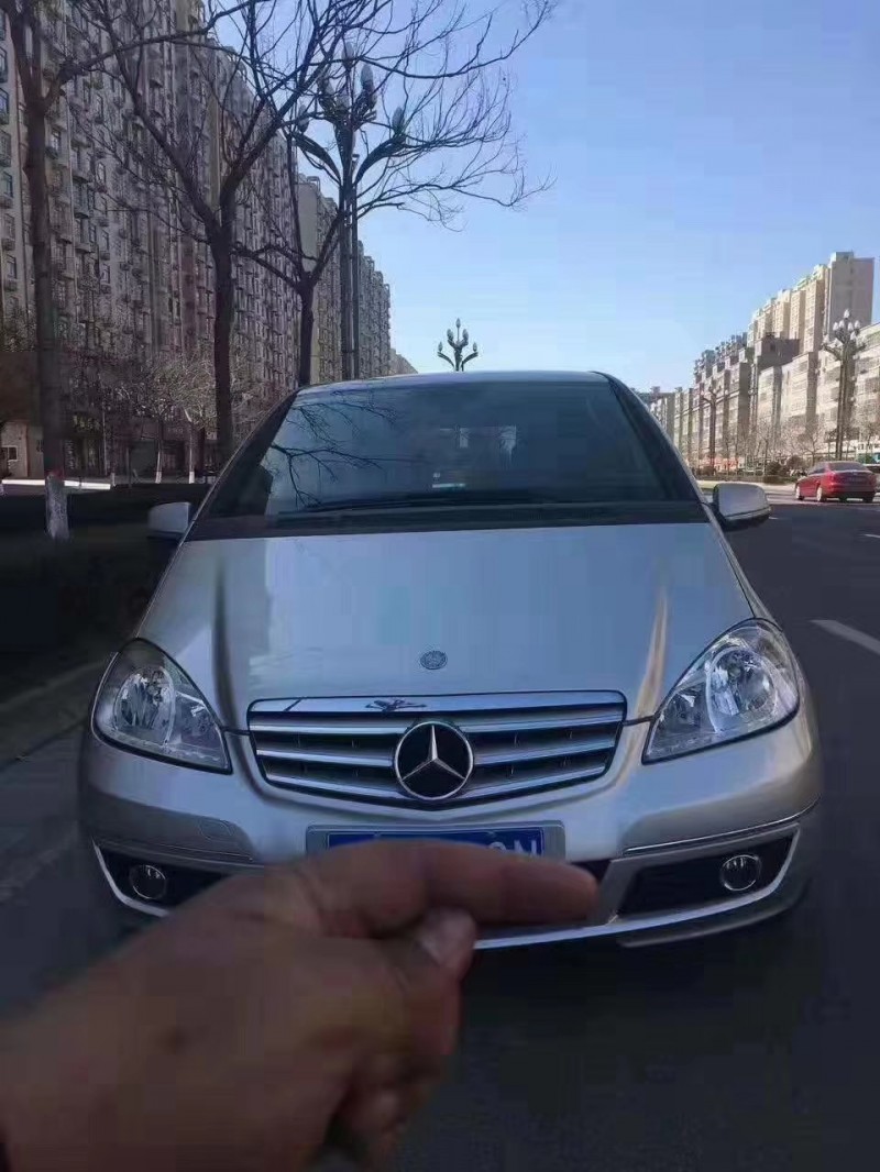 12年奔驰A