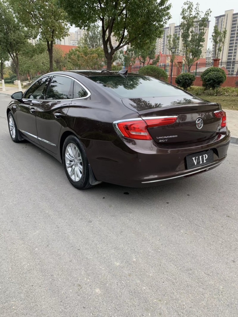 17年别克君越过期