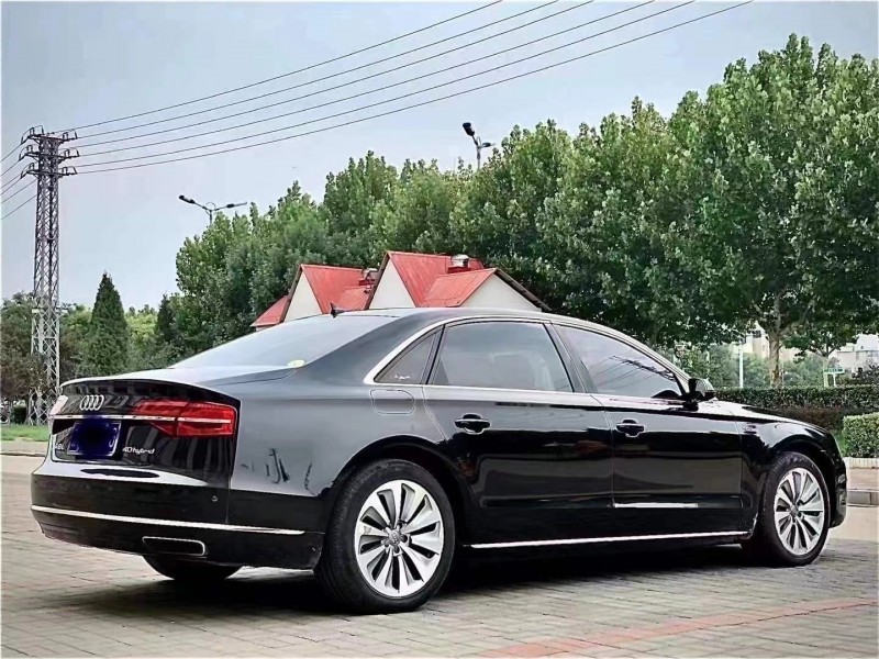 15年奥迪A8