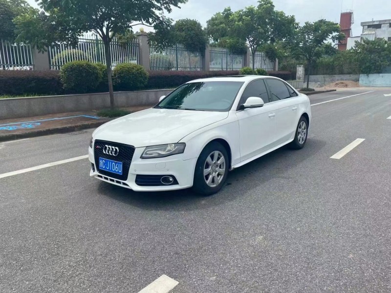 12年奥迪A4L