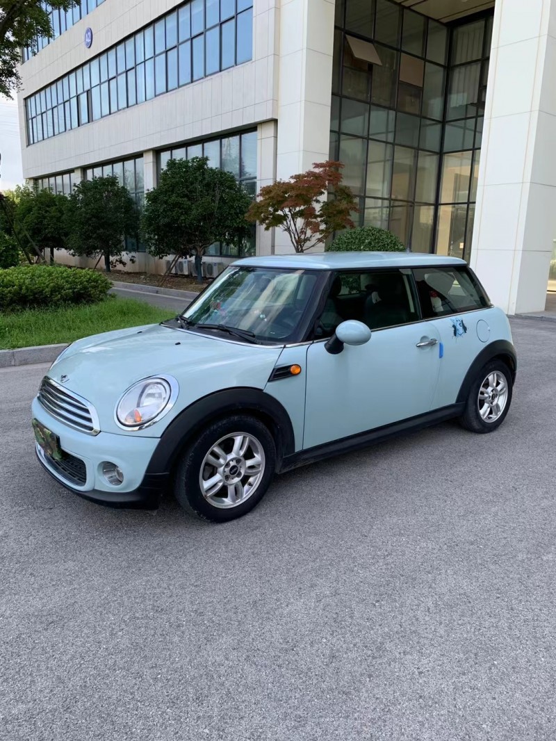 12年宝马MINI