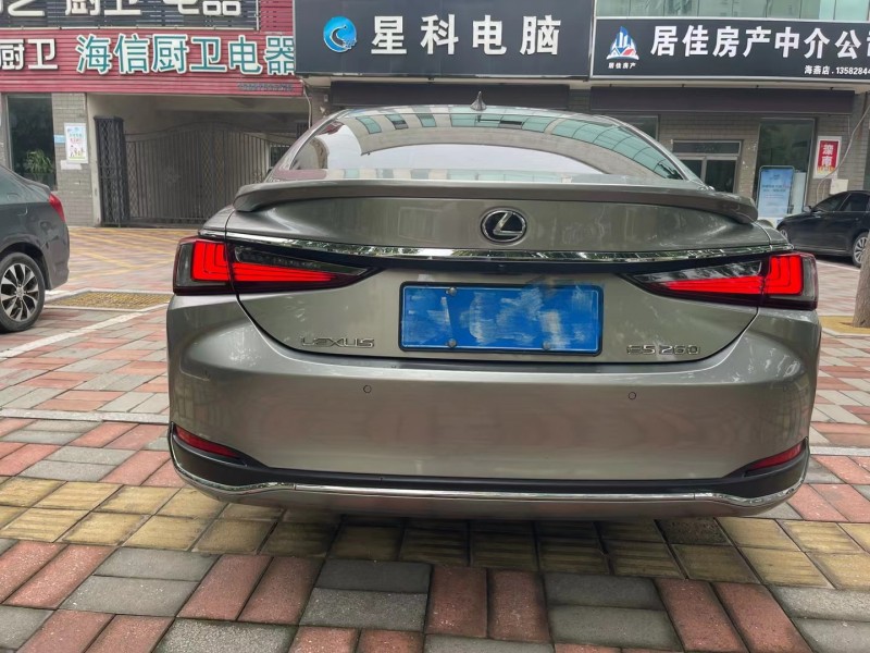 18年雷克萨斯ES