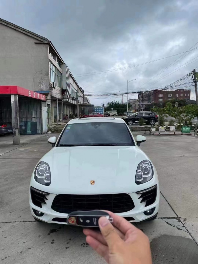 18年保时捷Macan