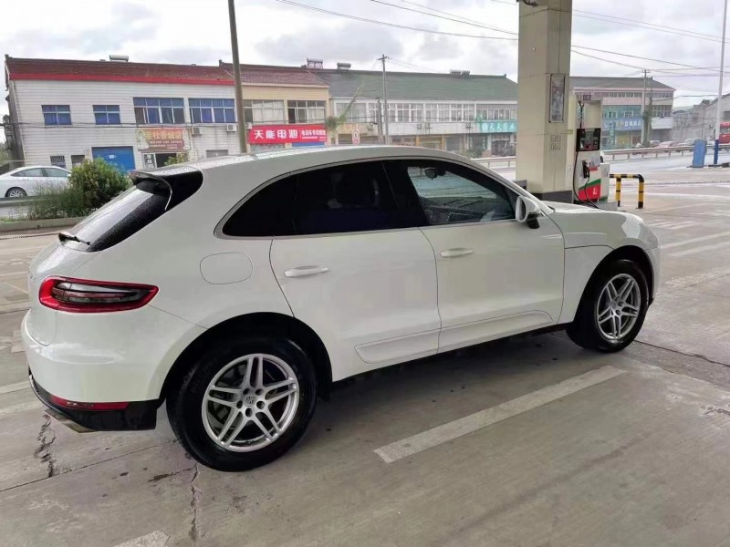 18年保时捷Macan