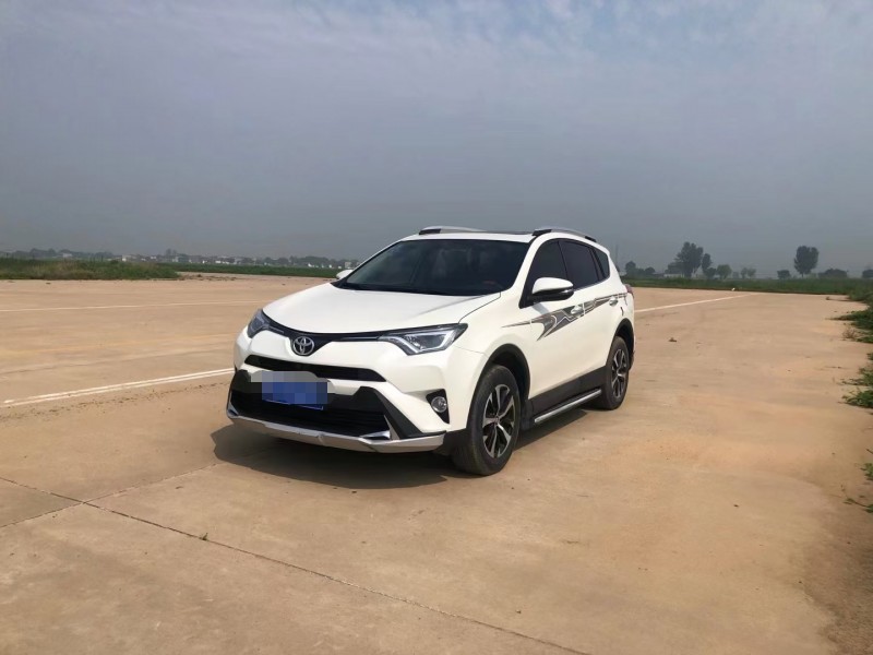 18年丰田RAV4