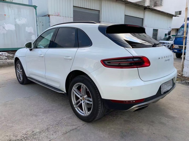 16年保时捷Macan