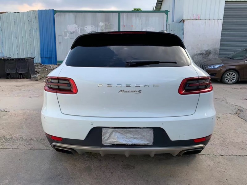 16年保时捷Macan
