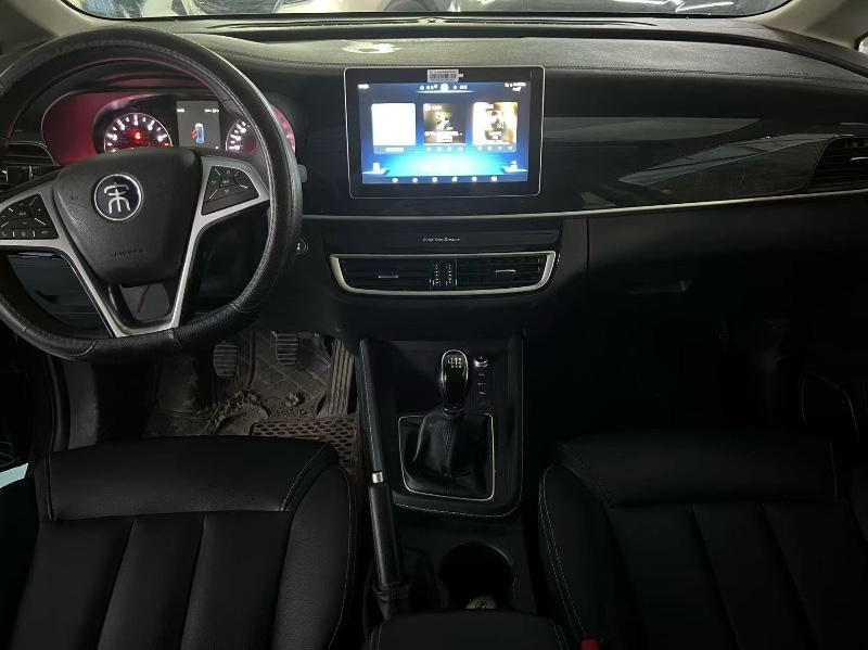 19年襄阳比亚迪宋MAX